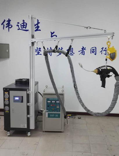 便携分体式自带冷水机加热钎焊机设备